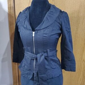 Whbm black ruffle collar cropped half sleeve belted blazer